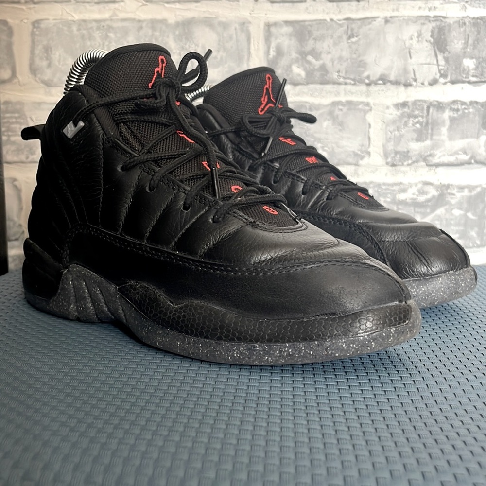 Jordan 12 Retro Kids Shoes Size 2.5Y